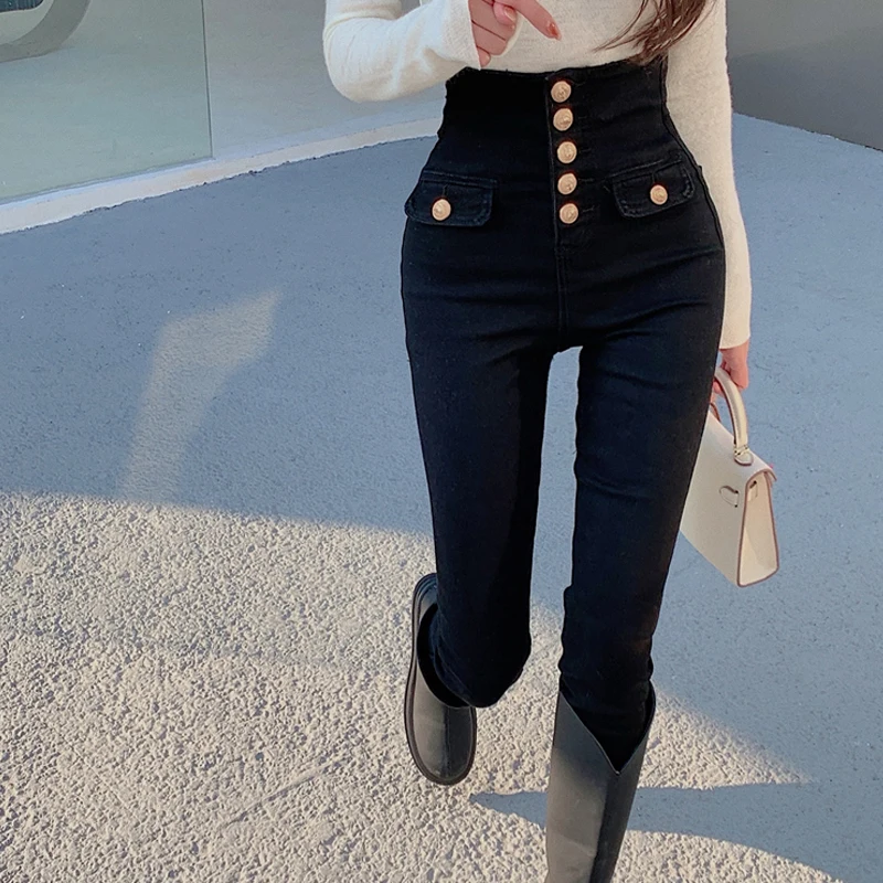 Autumn/Winter 2021 new women's trousers, high waist, personalized button decoration, tight-fitting, thin-footed jeans women
Autumn/Winter 2021 new women's trousers, high waist, personalized button decoration, tight-fitting, thin-footed jeans women
