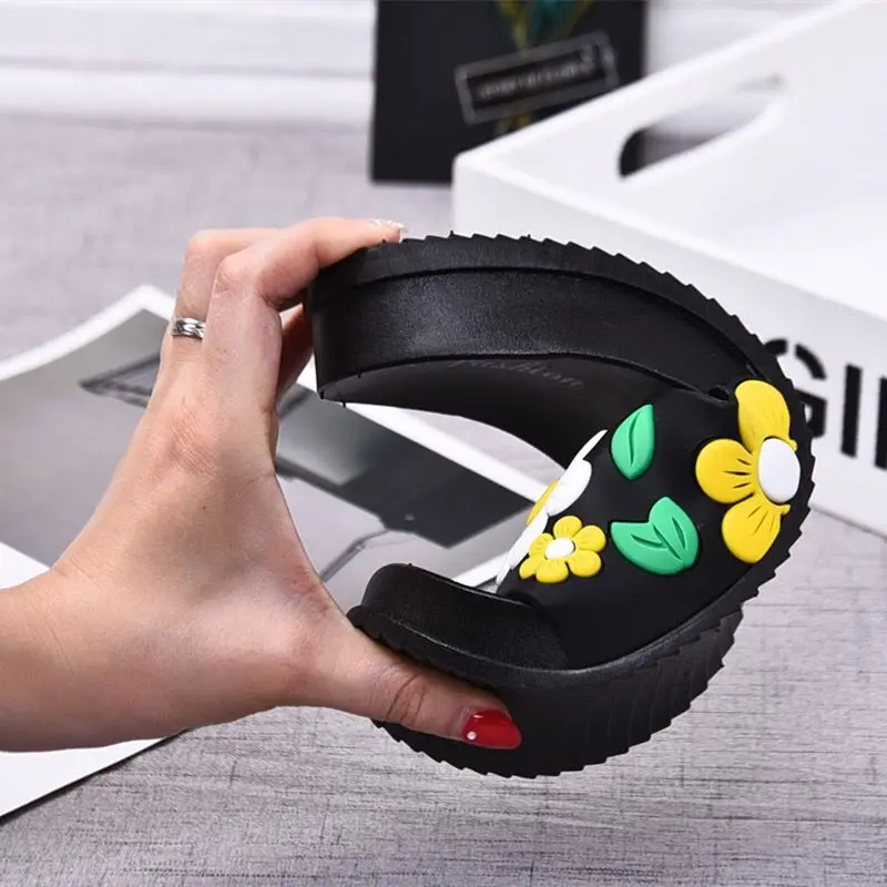 2019 Women Slippers Fashion Summer lovely Ladies Casual Slip On Beach Flip Flops Slides Woman Indoor Shoes Flower TUX3
2019 Women Slippers Fashion Summer lovely Ladies Casual Slip On Beach Flip Flops Slides Woman Indoor Shoes Flower TUX3