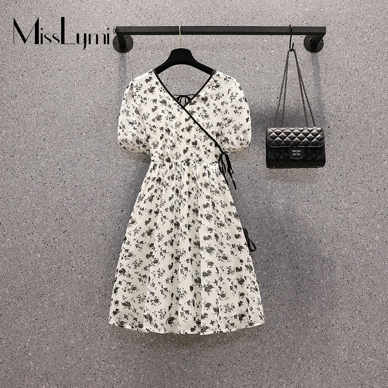 4XL Big Size Women Summer Retro Floral Party Short Dress 2021 V-neck Puff Sleeve Flowers Print Lacing Bow Backless Pleated Dress
4XL Big Size Women Summer Retro Floral Party Short Dress 2021 V-neck Puff Sleeve Flowers Print Lacing Bow Backless Pleated Dress