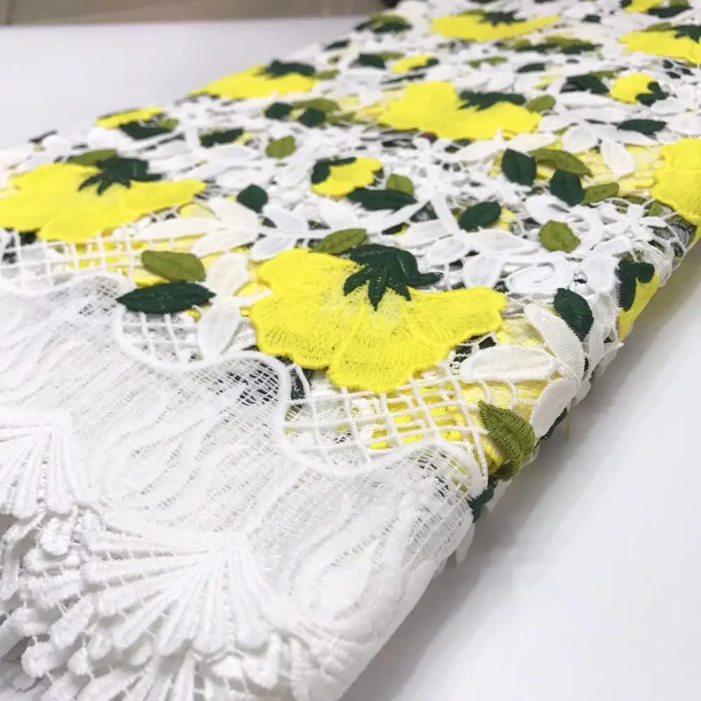 NaXiu New Style 5 Yards Water Soluble Lace Fabric Nigerian Africa Hollow Embroidery Lace With Flower For Christmas Wedding Dress
NaXiu New Style 5 Yards Water Soluble Lace Fabric Nigerian Africa Hollow Embroidery Lace With Flower For Christmas Wedding Dress
