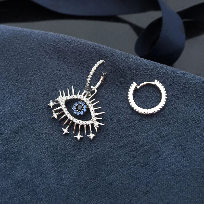 Morocc Silve s925 sterling silver new devil's eye earrings female golden yellow eyelashes eye earrings classic fashion style 
Morocc Silve s925 sterling silver new devil's eye earrings female golden yellow eyelashes eye earrings classic fashion style