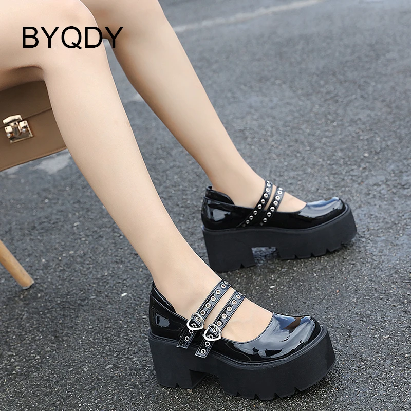BYQDY Brand Design Heart Buckle Strap Women Shoes Chunky Heel Soft Leather Silver Cosplay Pumps For Party Mary Janes Top Quality
BYQDY Brand Design Heart Buckle Strap Women Shoes Chunky Heel Soft Leather Silver Cosplay Pumps For Party Mary Janes Top Quality