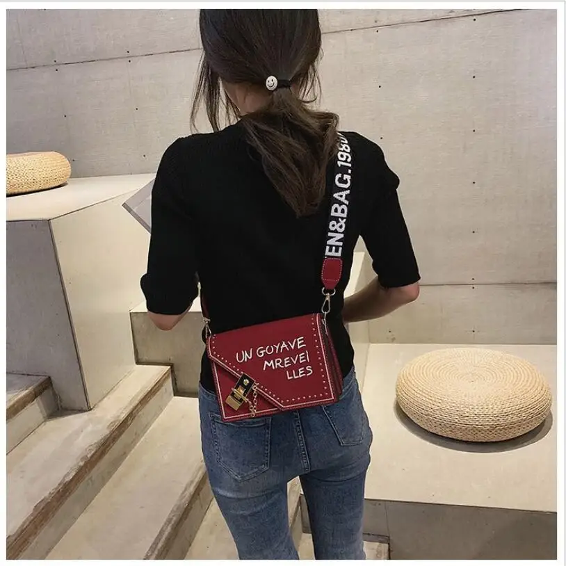 Free Shipping 2021 New Fashion Letter Women's Bag Shoulder Strap Messenger Bag Single Shoulder Bag.
Free Shipping 2021 New Fashion Letter Women's Bag Shoulder Strap Messenger Bag Single Shoulder Bag.