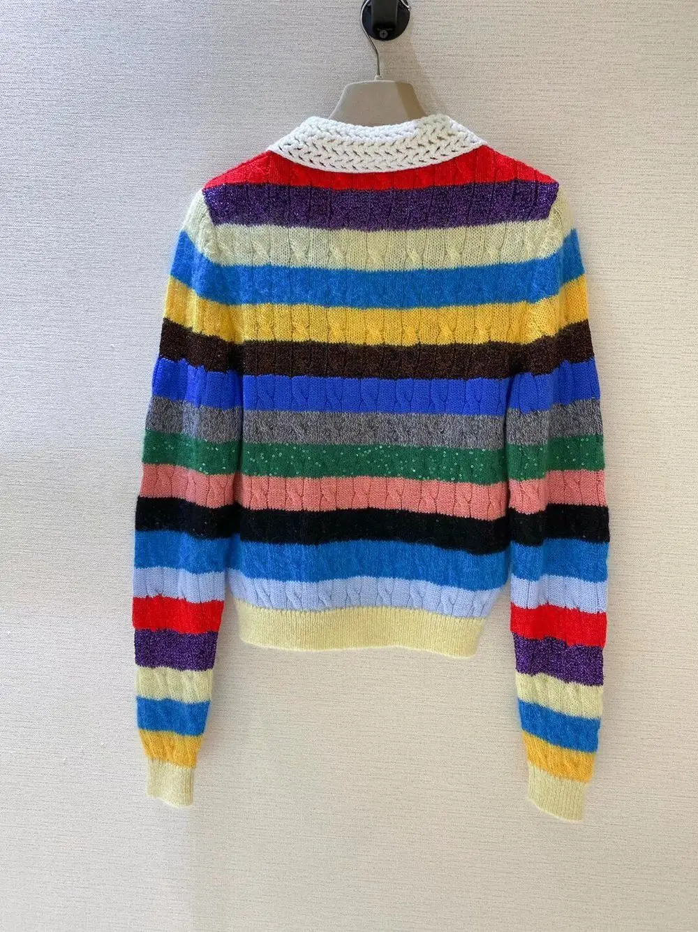 Mom's clothes, customized styles, fashionable ladies sweaters 
Mom's clothes, customized styles, fashionable ladies sweaters