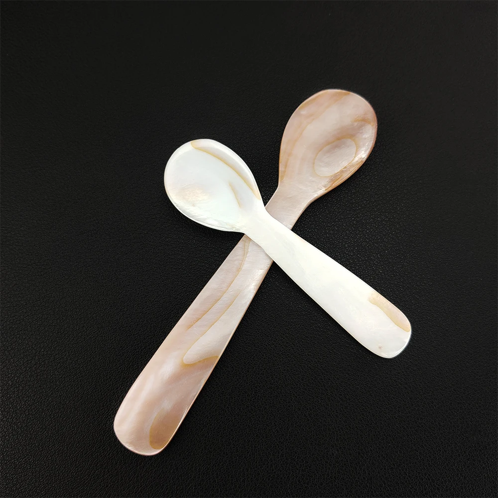 New 2pcs 9.2cm/13cm Natural conch shell spoon condiment spoon coffee caviar dessert spoons Mask spoon
New 2pcs 9.2cm/13cm Natural conch shell spoon condiment spoon coffee caviar dessert spoons Mask spoon