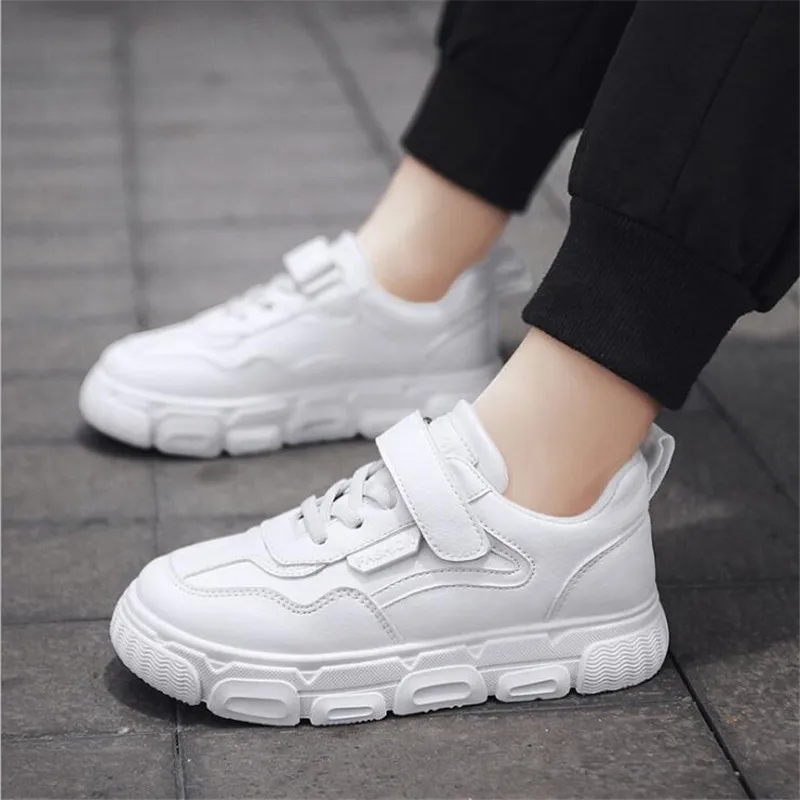 Children's casual shoes 2021 spring and autumn new boys' soft sole antiskid light casual sports shoes children's shoes
Children's casual shoes 2021 spring and autumn new boys' soft sole antiskid light casual sports shoes children's shoes