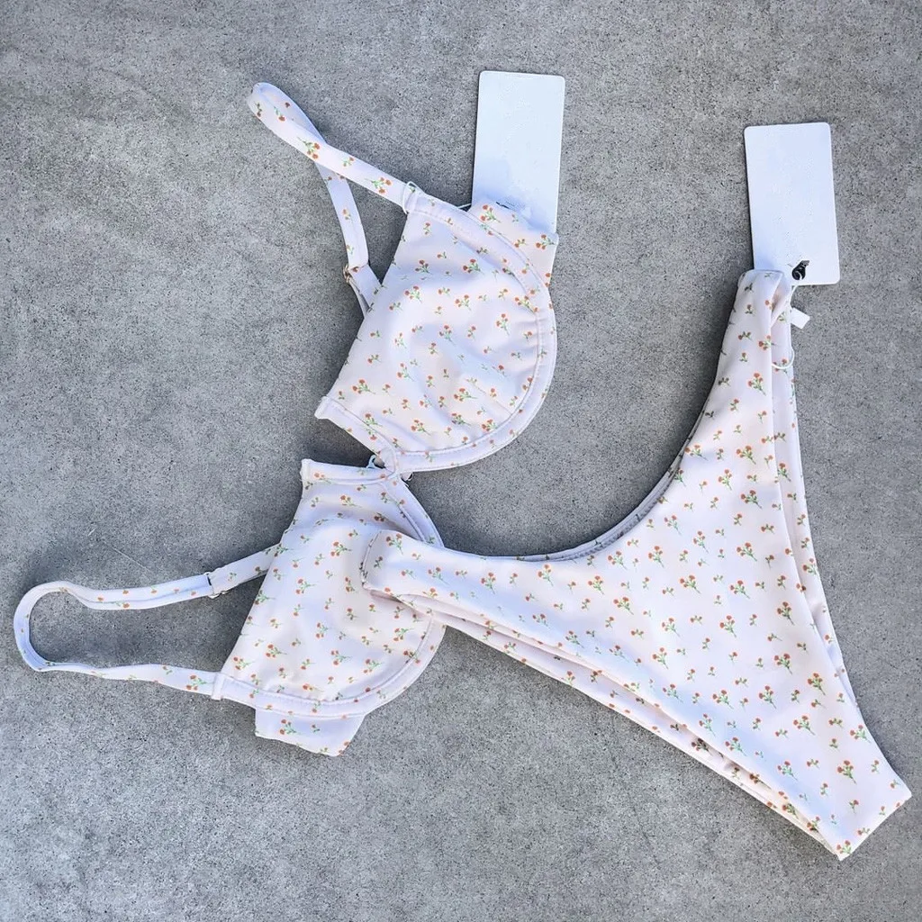 Micro Bikini Swimwear Women's Tube Top G-String Thong High Cut Swimming Bathing Suit Biquini Set Sexy Swimsuit Femme Brazilian
Micro Bikini Swimwear Women's Tube Top G-String Thong High Cut Swimming Bathing Suit Biquini Set Sexy Swimsuit Femme Brazilian