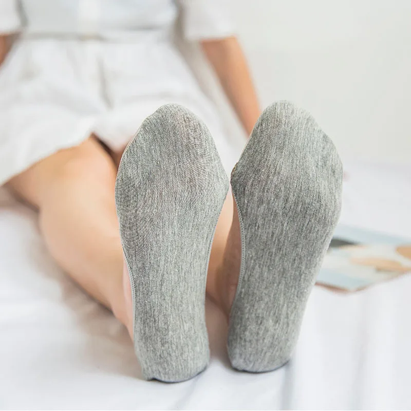 Women Summer Ultra-Thin Invisible Boat Socks Low Cut Shallow Mouth Silicone Non-Slip Breathable Mesh Lace Short Socks High Heels
Women Summer Ultra-Thin Invisible Boat Socks Low Cut Shallow Mouth Silicone Non-Slip Breathable Mesh Lace Short Socks High Heels