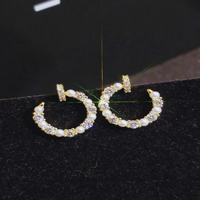 Fashion C-shaped CZ Zircon Stud Earrings for Women Mini Simulated Pearl Crystal Rhinestone Wedding Party Prevent Allergy Jewelry
Fashion C-shaped CZ Zircon Stud Earrings for Women Mini Simulated Pearl Crystal Rhinestone Wedding Party Prevent Allergy Jewelry