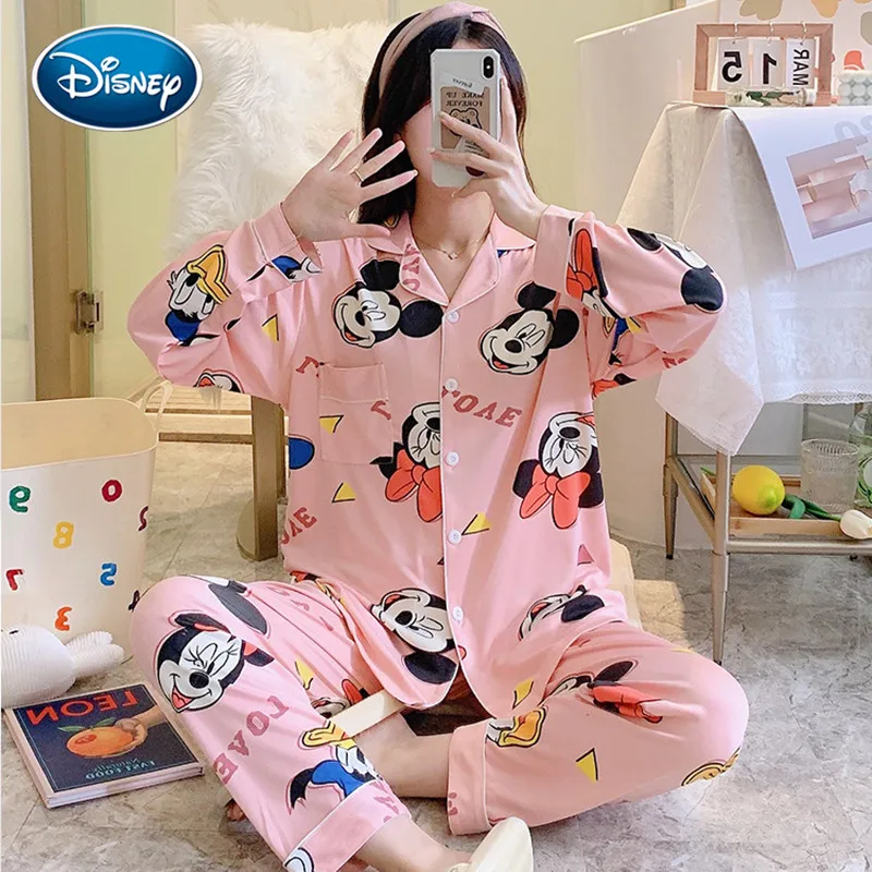 Disney Mickey Strawberry Bear Cartoon Pattern Ladies Pajamas Long Sleeve Lapel Spring Autumn Milk Silk Ladies Home Service Set
Disney Mickey Strawberry Bear Cartoon Pattern Ladies Pajamas Long Sleeve Lapel Spring Autumn Milk Silk Ladies Home Service Set