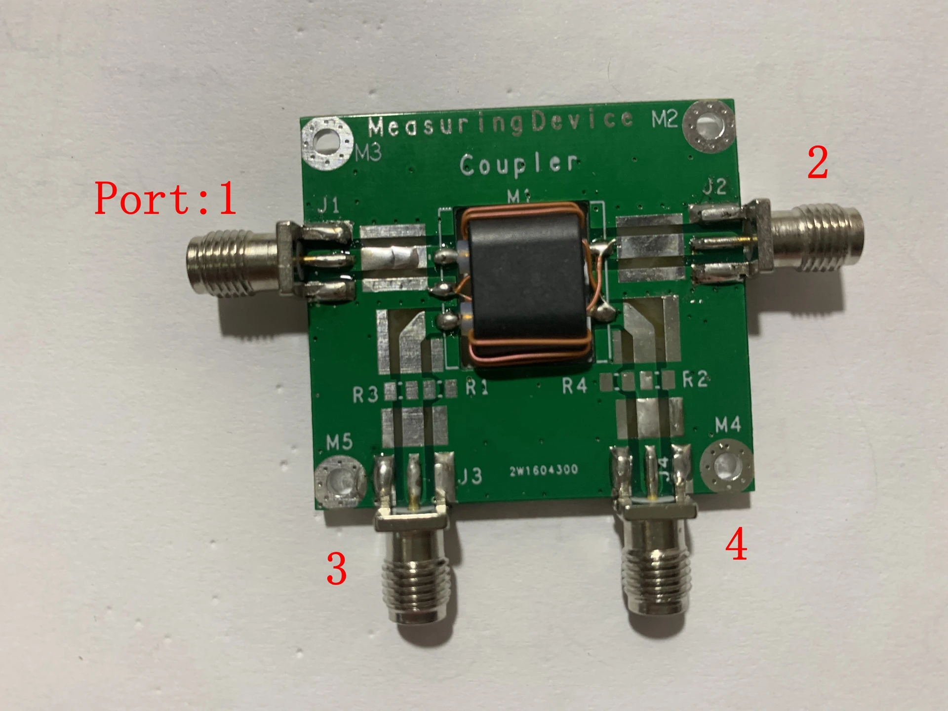 Directional coupler 1m ~ 600MHz 14dB VHF UHF maximum input 20W 
Directional coupler 1m ~ 600MHz 14dB VHF UHF maximum input 20W