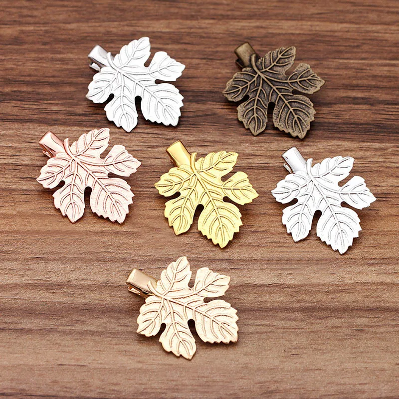 20pcs 32mm Hair Clips Prong Alligator teeth Bobby Clip BB Pins Maple Leaf Hairgrips Women Hairpins For Bridal Jewelry Findings
20pcs 32mm Hair Clips Prong Alligator teeth Bobby Clip BB Pins Maple Leaf Hairgrips Women Hairpins For Bridal Jewelry Findings