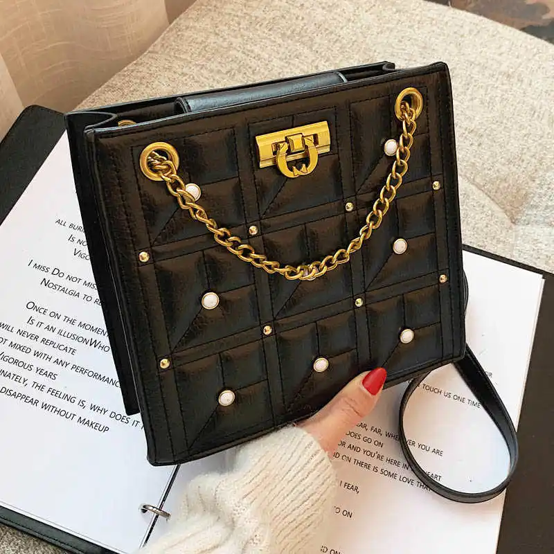 Women Shoulder Bag Handbag Women Bags Designer High Quality Diamond Metal Chain Shoulder Purse Lady Leather Crossbody Bag
Women Shoulder Bag Handbag Women Bags Designer High Quality Diamond Metal Chain Shoulder Purse Lady Leather Crossbody Bag