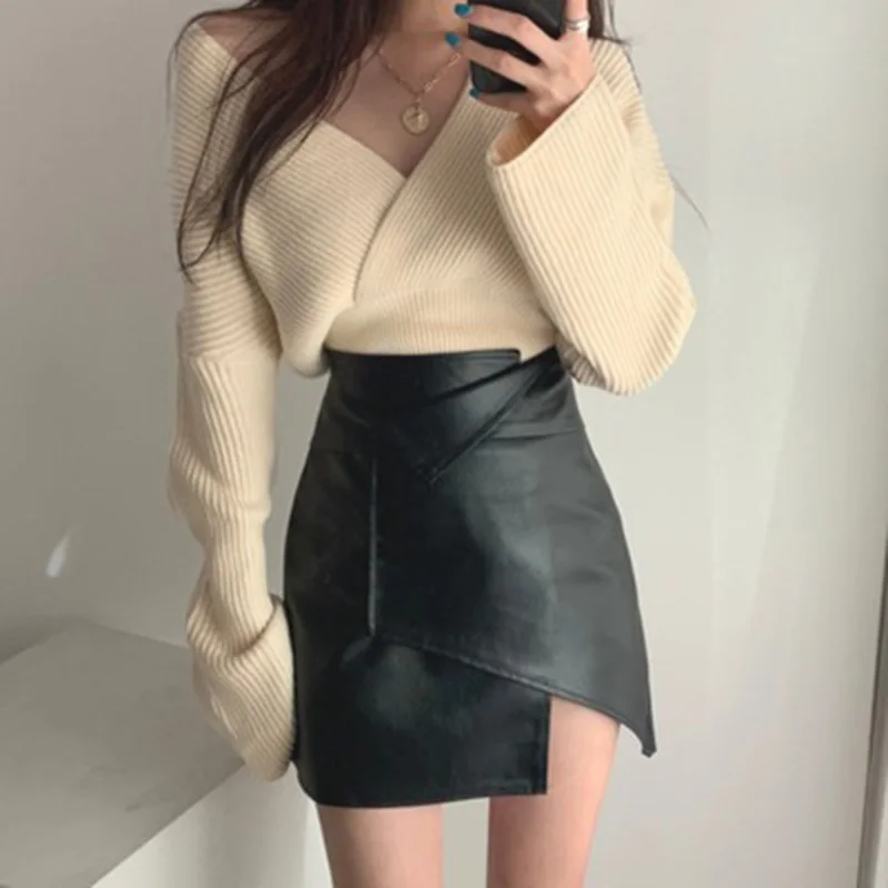 2021 Autumn And Winter Korean Style Sexy Cross Loose V-neck Sweater Off-shoulder Pullover Short Solid Color Sweater Women
2021 Autumn And Winter Korean Style Sexy Cross Loose V-neck Sweater Off-shoulder Pullover Short Solid Color Sweater Women