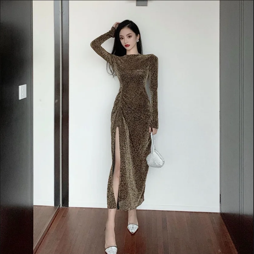 

Lightly Mature Dress 2021 Early Autumn Round Neck Stretch Pleated High Slit Slim Temperament Sexy Long Sleeve Dress for Women