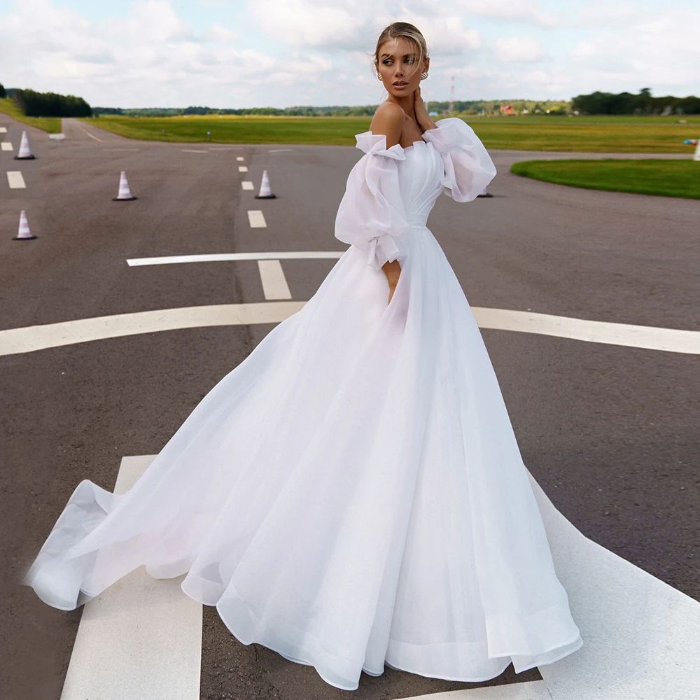 Fashion White A Line Tulle Sweetheart Neck Puff Sleeves Sweep Train Elegant Bridal Gown For Woman Vestidos De Novia 2021
Fashion White A Line Tulle Sweetheart Neck Puff Sleeves Sweep Train Elegant Bridal Gown For Woman Vestidos De Novia 2021