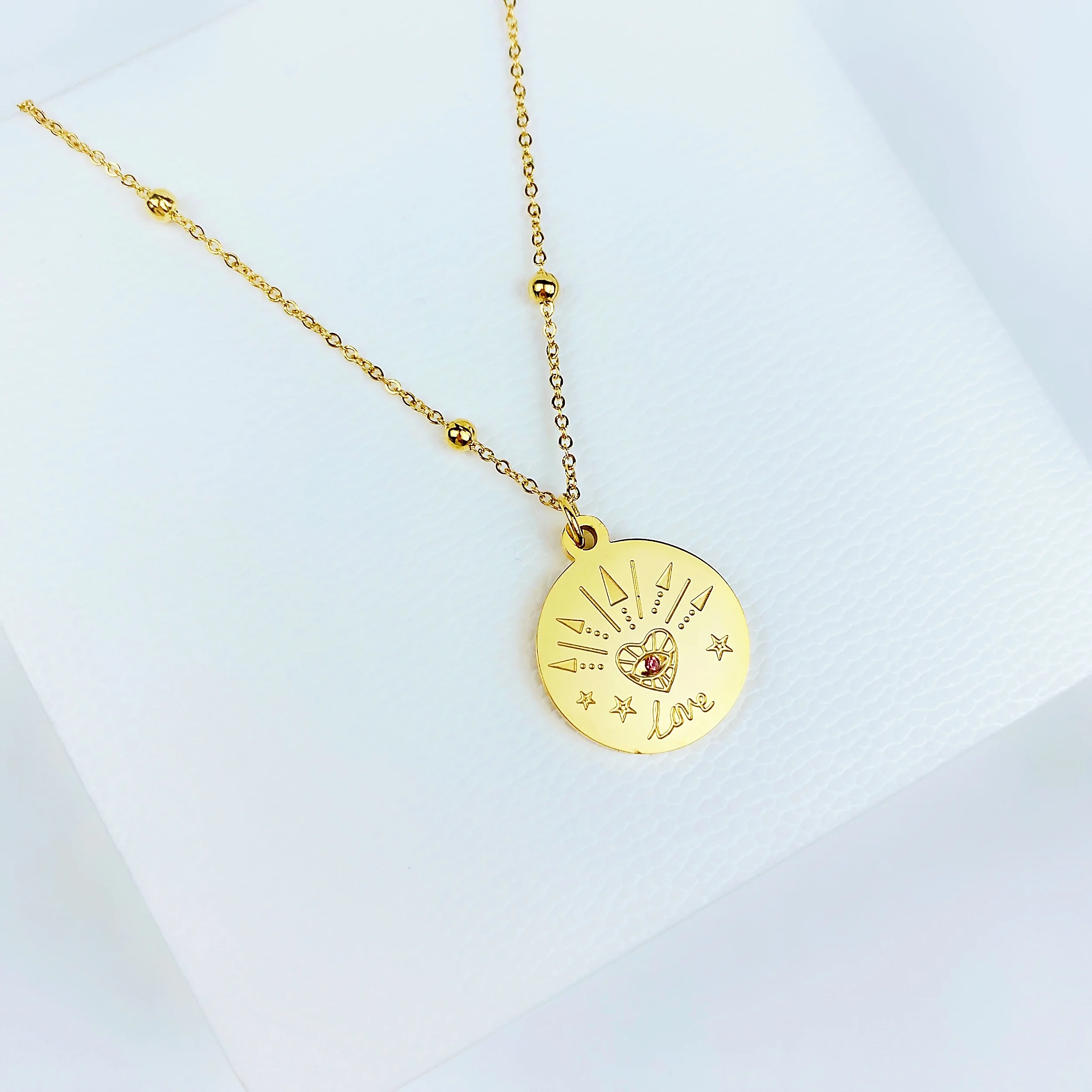 New Stainless Steel Forever Love Zircon Necklace Round Disc Pendant With Eyes Pattern Clavicle Women Necklace Wedding Jewelry
New Stainless Steel Forever Love Zircon Necklace Round Disc Pendant With Eyes Pattern Clavicle Women Necklace Wedding Jewelry