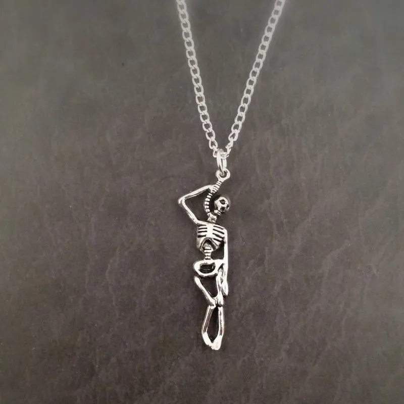 Skeleton Necklace, Hanging Skeleton Necklace, Party Necklace, Witch Costume, Zombie Costume, Gothic Necklace, Witch Neckalace
Skeleton Necklace, Hanging Skeleton Necklace, Party Necklace, Witch Costume, Zombie Costume, Gothic Necklace, Witch Neckalace