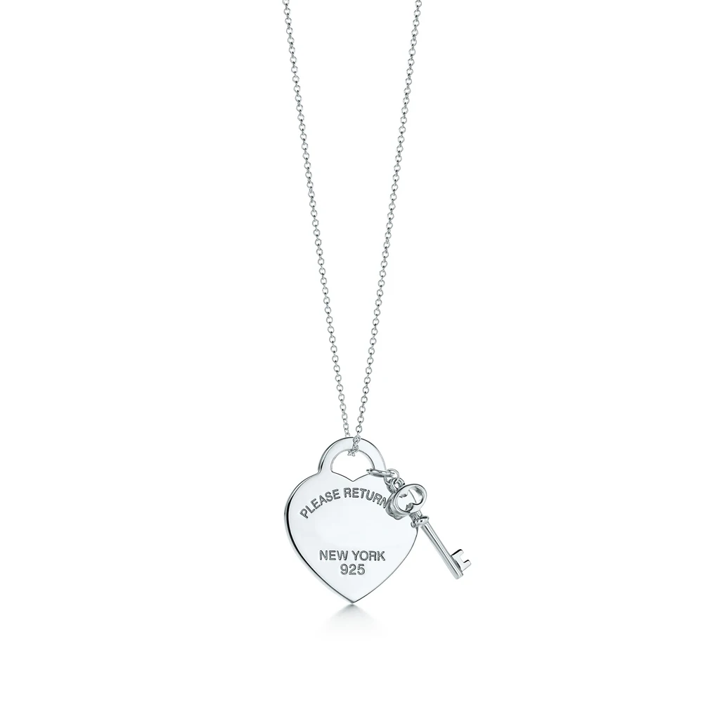 Personality of the tide of classic heart-shaped wheel key pendant necklace
Personality of the tide of classic heart-shaped wheel key pendant necklace