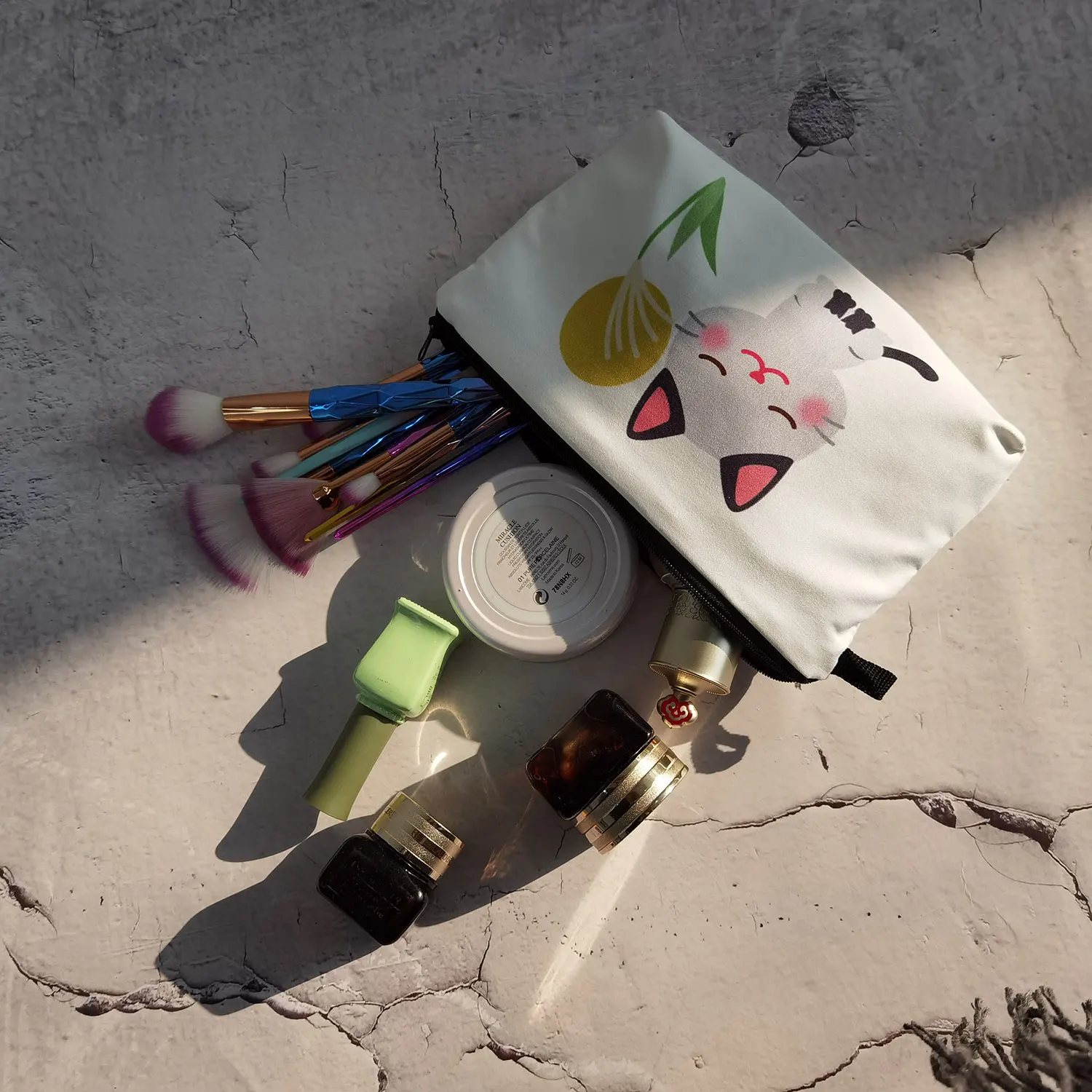 Hot Sale Cute Cartoon Cat Print Cosmetic Bag Large-Capacity Travel Portable Makeup and Wash Bag Ladies Fashion Storage Bag
Hot Sale Cute Cartoon Cat Print Cosmetic Bag Large-Capacity Travel Portable Makeup and Wash Bag Ladies Fashion Storage Bag