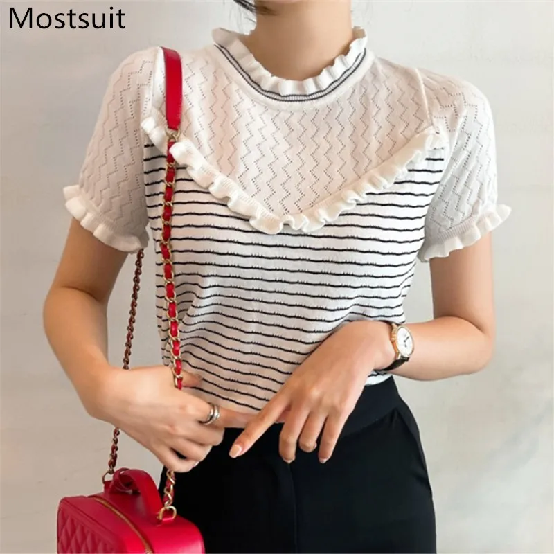 2021 Summer Ruffles Striped Knitted Sweater Pullover Women Short Sleeve Stand Collar Hollow Out Tops Korean Elegant Ladies Jumpe
2021 Summer Ruffles Striped Knitted Sweater Pullover Women Short Sleeve Stand Collar Hollow Out Tops Korean Elegant Ladies Jumpe