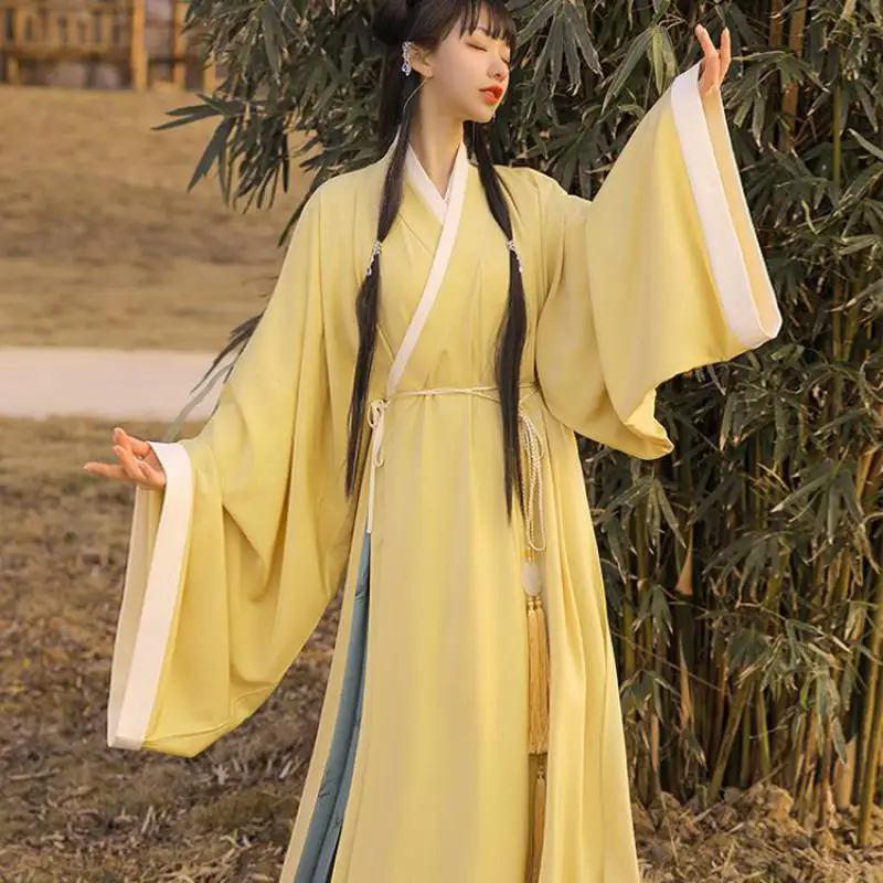 Комплект из 3 предметов, костюм ханьфу древний топ + платье + пальто 2021 сезон весна-осень; Новинка; Женская одежда для выступлений на сцене оде... 
Комплект из 3 предметов, костюм ханьфу древний топ + платье + пальто 2021 сезон весна-осень; Новинка; Женская одежда для выступлений на сцене оде...