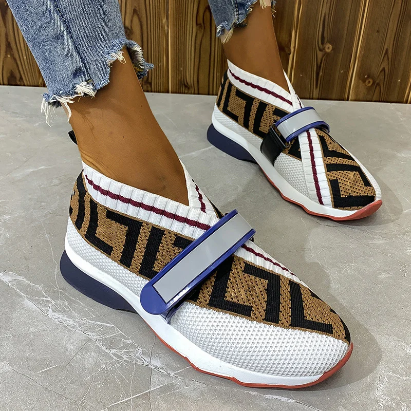 Large Size Lightweight Pumps 2021 fashion Flying Woven Platform Sports Women Shoes Outdoor Running Shoes Mesh Comfort sneakers 
Large Size Lightweight Pumps 2021 fashion Flying Woven Platform Sports Women Shoes Outdoor Running Shoes Mesh Comfort sneakers