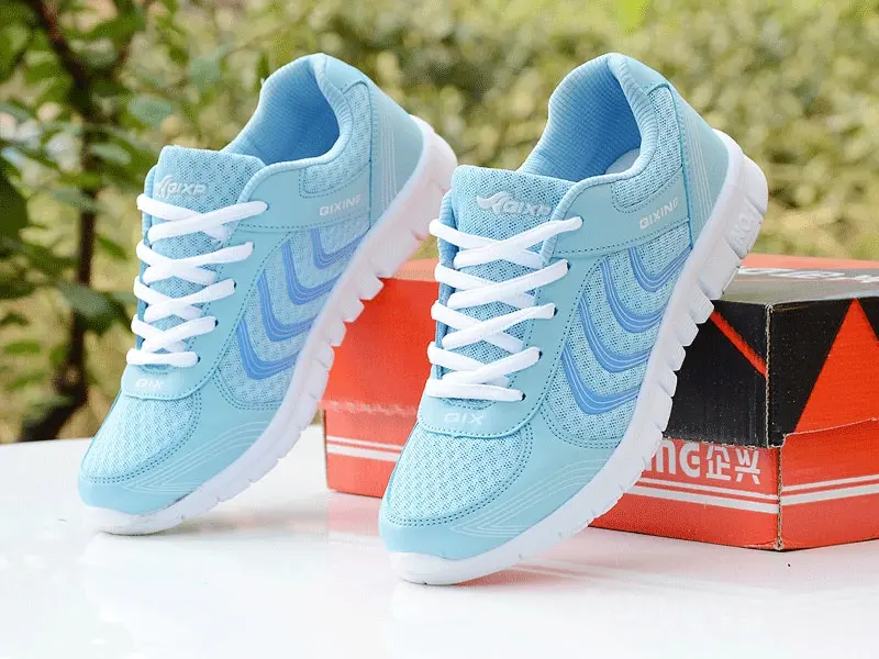 2022 Women Sports Shoes Running Shoes Fashion Solid Breathable Mesh Casual Shoes Woman Lace-up Unisex Women Sneakers
2022 Women Sports Shoes Running Shoes Fashion Solid Breathable Mesh Casual Shoes Woman Lace-up Unisex Women Sneakers
