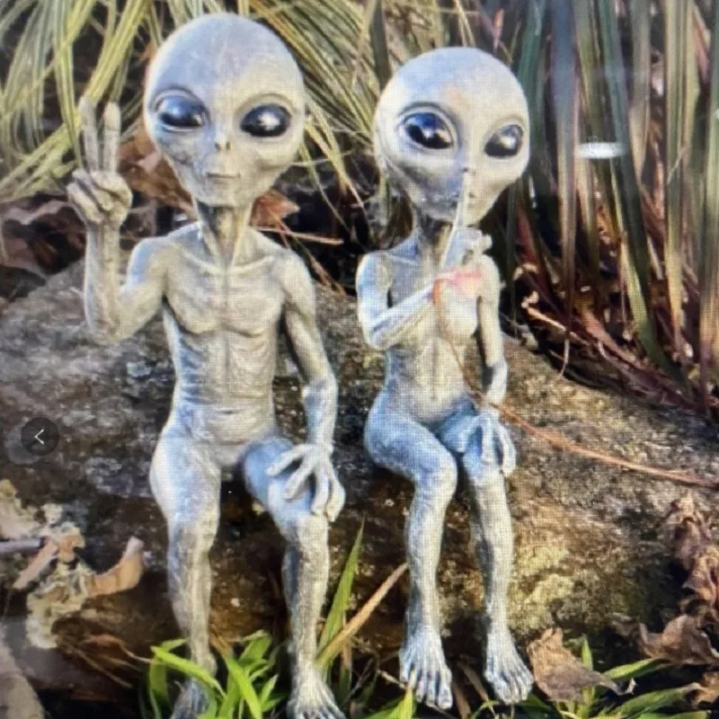 2pcs Alien Pendant Resin ET Garden Ornaments Gnome Dwarf Statue Crafts Christmas Garden Decoration
2pcs Alien Pendant Resin ET Garden Ornaments Gnome Dwarf Statue Crafts Christmas Garden Decoration