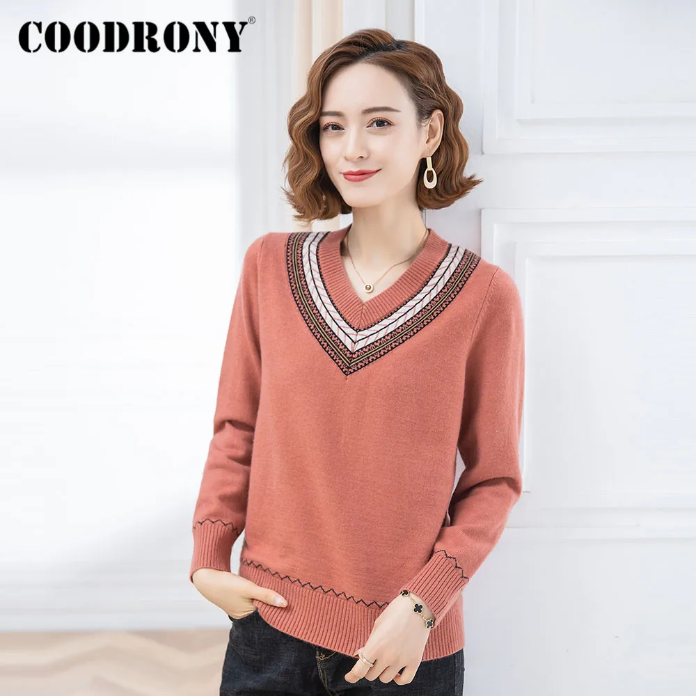 COODRONY Brand Streetwear Fashion Elegant Slim Warm Pullovers For Women Autumn Winter Knitted Ladies Soft V-Neck Sweaters W1473
COODRONY Brand Streetwear Fashion Elegant Slim Warm Pullovers For Women Autumn Winter Knitted Ladies Soft V-Neck Sweaters W1473