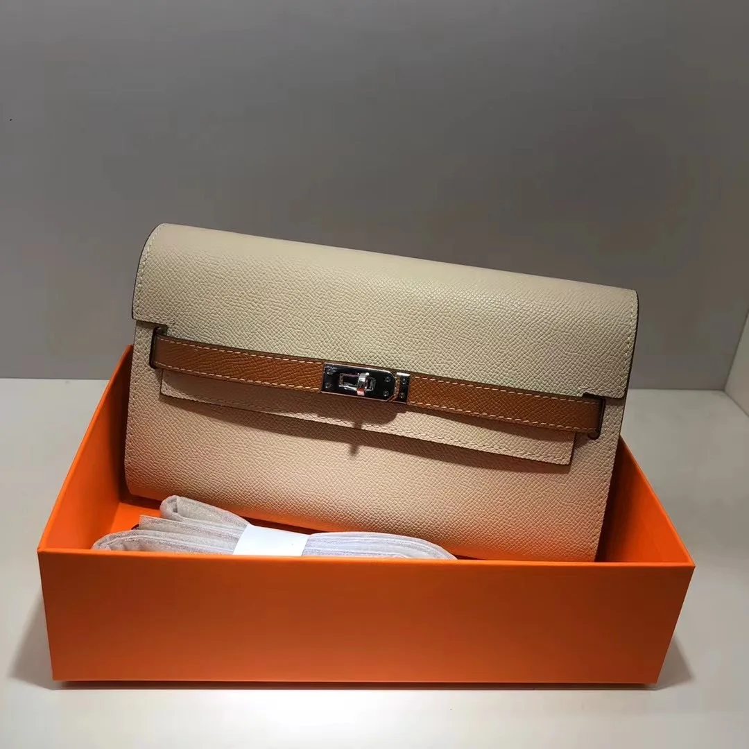 Women Top Handbag One Shoulder And Crossbody Bag Genuine Cow Leather Panelled Shine Color 2021 The New Style 7Color 22cm
Women Top Handbag One Shoulder And Crossbody Bag Genuine Cow Leather Panelled Shine Color 2021 The New Style 7Color 22cm