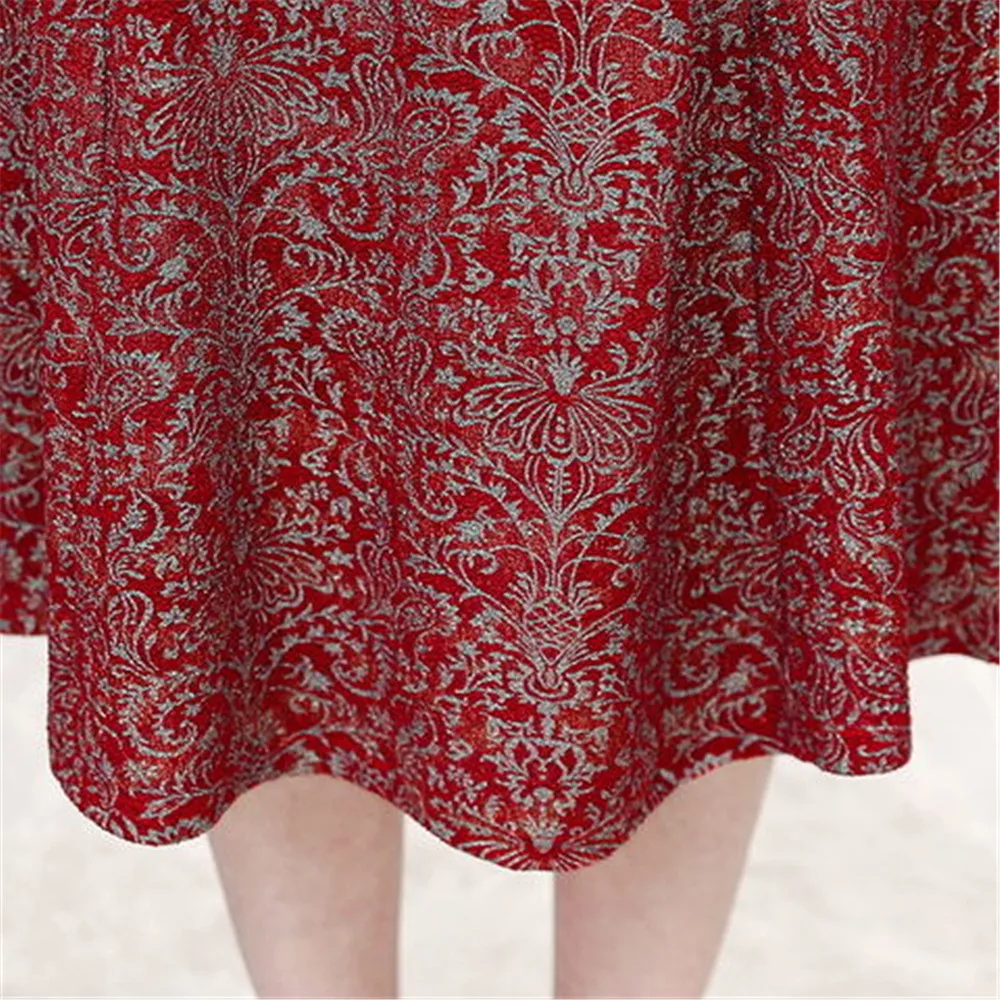 The new Chinese style long-sleeved cheongsam retro dress spring and autumn mid-length and improved version was thin
The new Chinese style long-sleeved cheongsam retro dress spring and autumn mid-length and improved version was thin