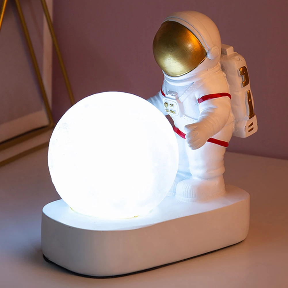 Astronaut Spaceman LED Night Light Boy Boy Bedroom Bedside Desktop Night Light Creative Decoration Home Decor Gift Resin Lamp
Astronaut Spaceman LED Night Light Boy Boy Bedroom Bedside Desktop Night Light Creative Decoration Home Decor Gift Resin Lamp