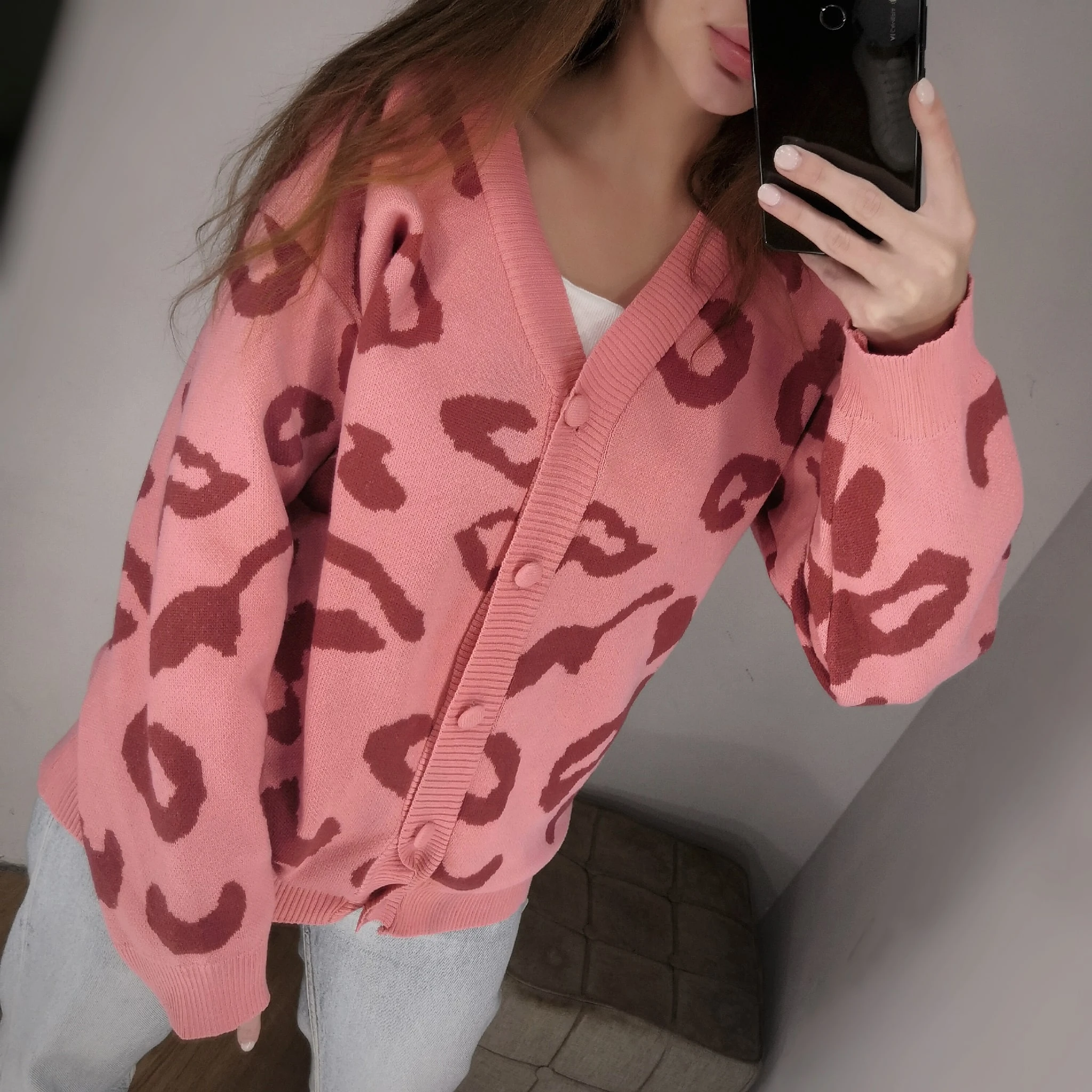 Women Sweaters Autumn Winter 2020 Fashionable Casual Leopard V-Neck Single Breasted Puff Sleeve Loose Cardigans Coat
Women Sweaters Autumn Winter 2020 Fashionable Casual Leopard V-Neck Single Breasted Puff Sleeve Loose Cardigans Coat