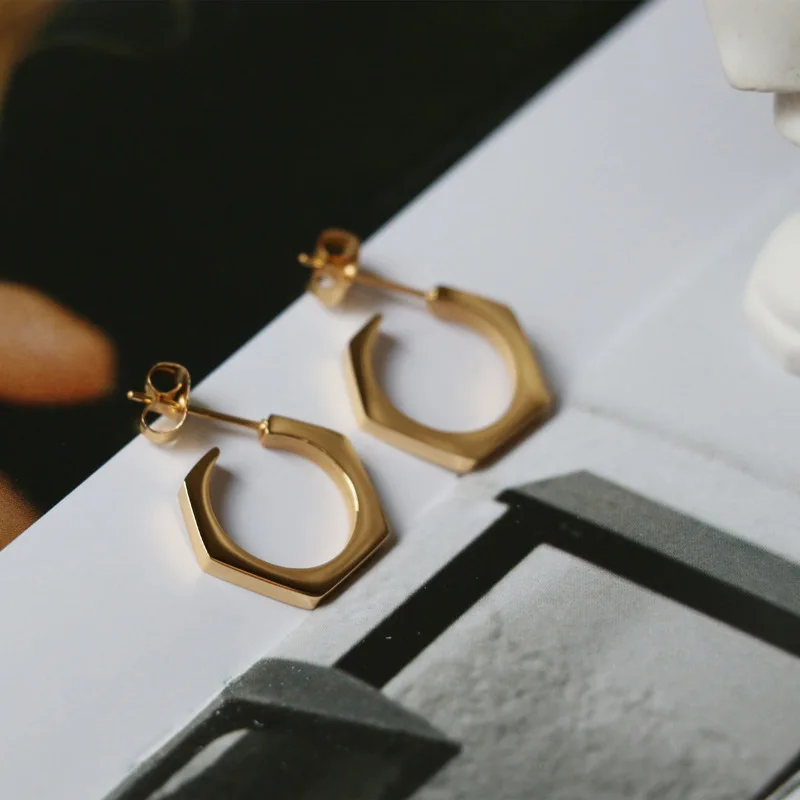 Geometric Hexagon nut stud Earring Wire Ear Loop for Woman Fashion Stainless Steel 14k Gold Plated Earring Accessory Never Fade
Geometric Hexagon nut stud Earring Wire Ear Loop for Woman Fashion Stainless Steel 14k Gold Plated Earring Accessory Never Fade
