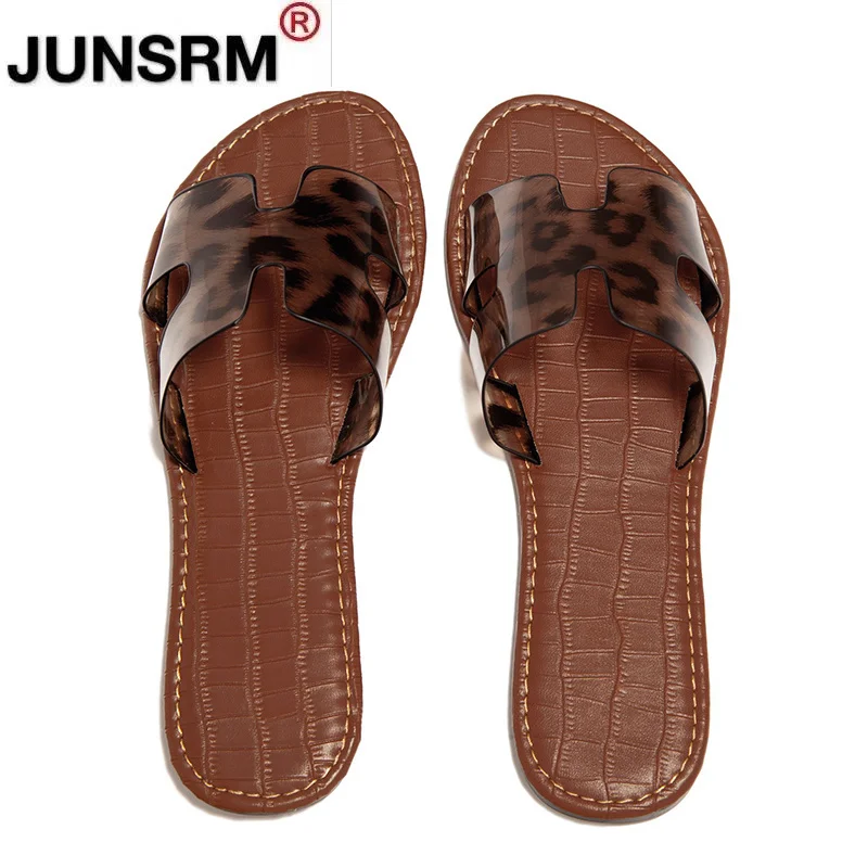 Summer New Beach Sandals Women Fashion Transparent Flat Women's Sandals Roman Style Women's Sandals shoes for women sandals 
Summer New Beach Sandals Women Fashion Transparent Flat Women's Sandals Roman Style Women's Sandals shoes for women sandals