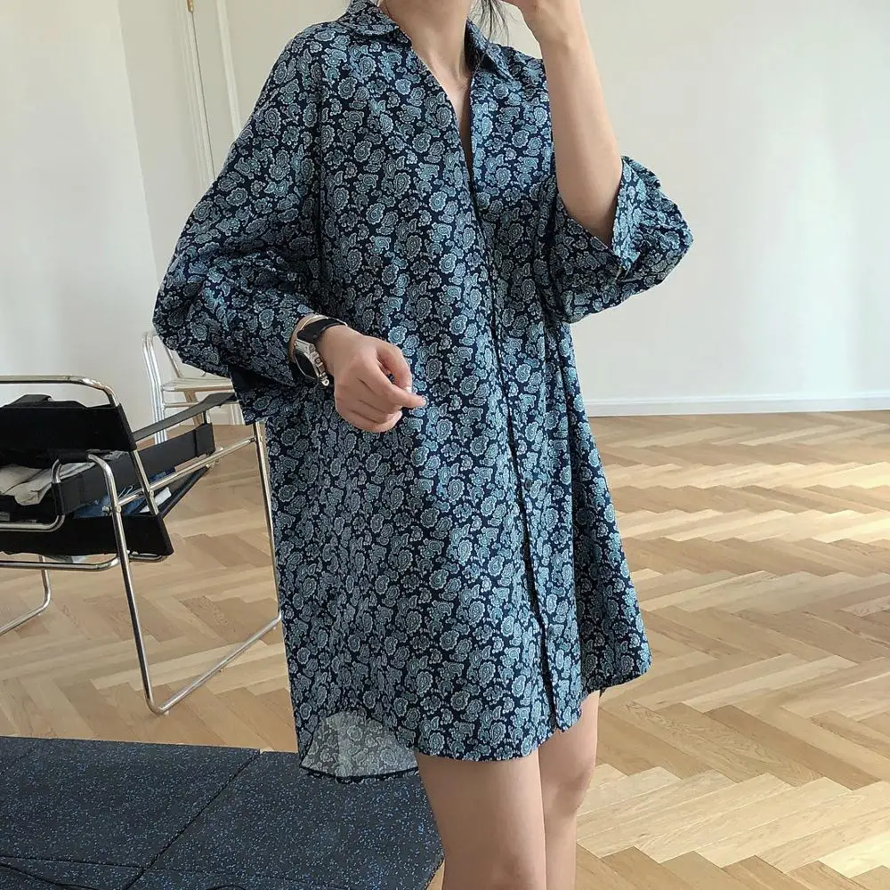 Vintage Blue Print Women Summer Long Shirt Dress Ladies Loose Vestidos Three Quarter Sleeve Mini Dress
Vintage Blue Print Women Summer Long Shirt Dress Ladies Loose Vestidos Three Quarter Sleeve Mini Dress