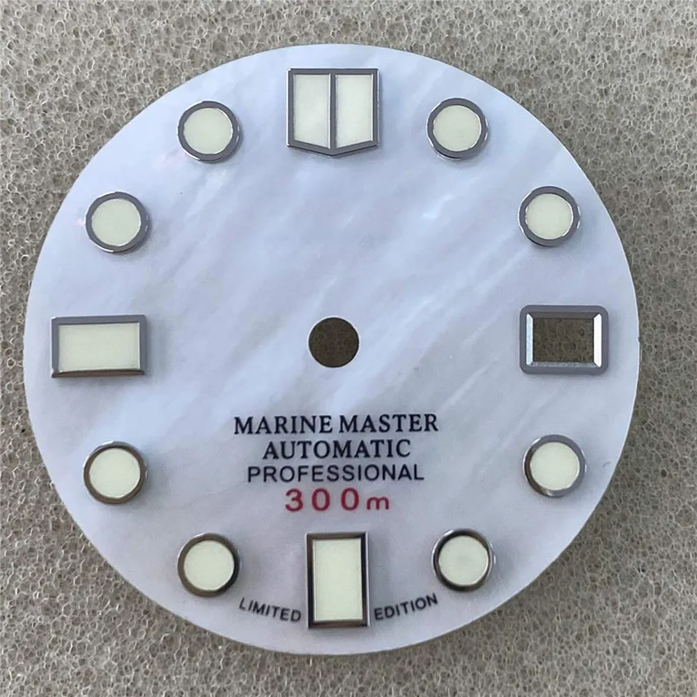 28.5MM White Surface Watch Dial for NH35/NH36/4R36 Watch Movement Modification Replacement Green Luminous Wristwatch Dial Part
28.5MM White Surface Watch Dial for NH35/NH36/4R36 Watch Movement Modification Replacement Green Luminous Wristwatch Dial Part