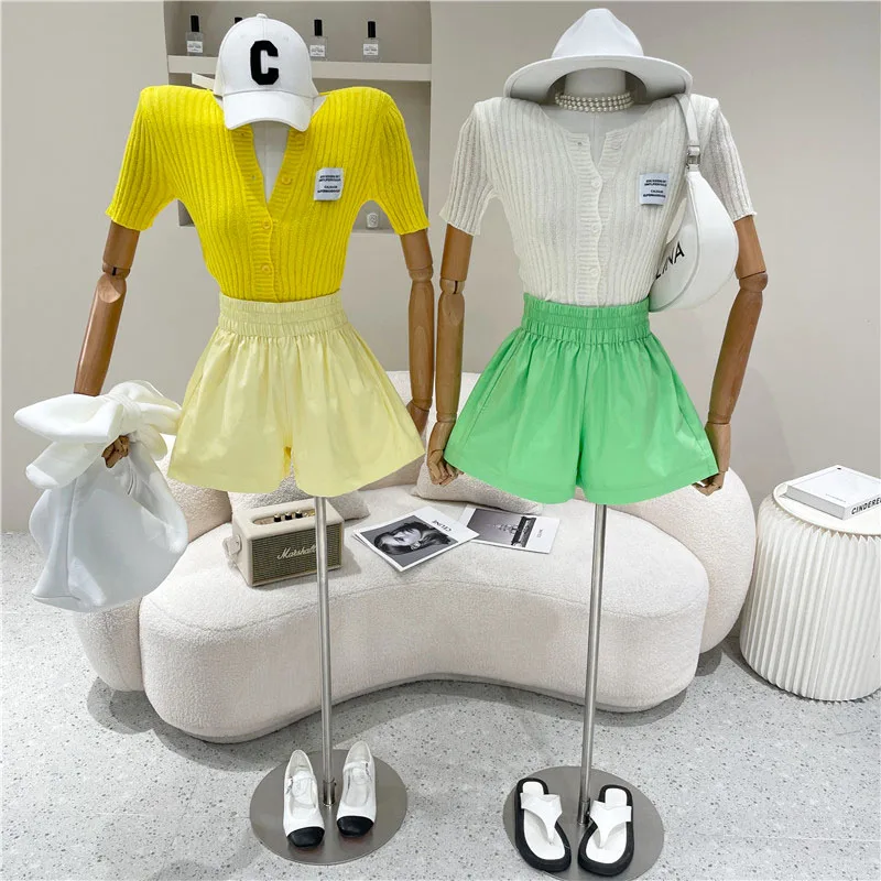 New Women's Clothing Summer 2021 Fashion Elastic high waist versatile sports hot pants Candy color loose wide leg casual shorts
New Women's Clothing Summer 2021 Fashion Elastic high waist versatile sports hot pants Candy color loose wide leg casual shorts