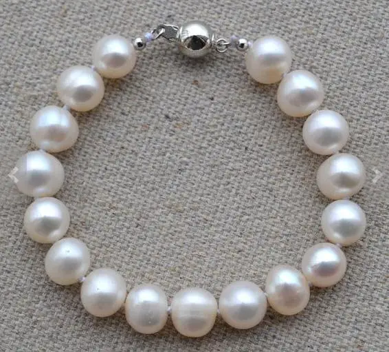 New Arrival Favorite White Pearl Bracelet 9-10mm Freshwater Pearl Bracelet Bridesmaids Gifts Wedding Jewelry Charming Women Gift
New Arrival Favorite White Pearl Bracelet 9-10mm Freshwater Pearl Bracelet Bridesmaids Gifts Wedding Jewelry Charming Women Gift