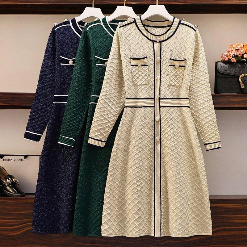 High Quality Spring Fall Korean Fashion Knitted Sweater Dress Women Slim Button Bright Shinny Vintage Party Christmas Robe
High Quality Spring Fall Korean Fashion Knitted Sweater Dress Women Slim Button Bright Shinny Vintage Party Christmas Robe