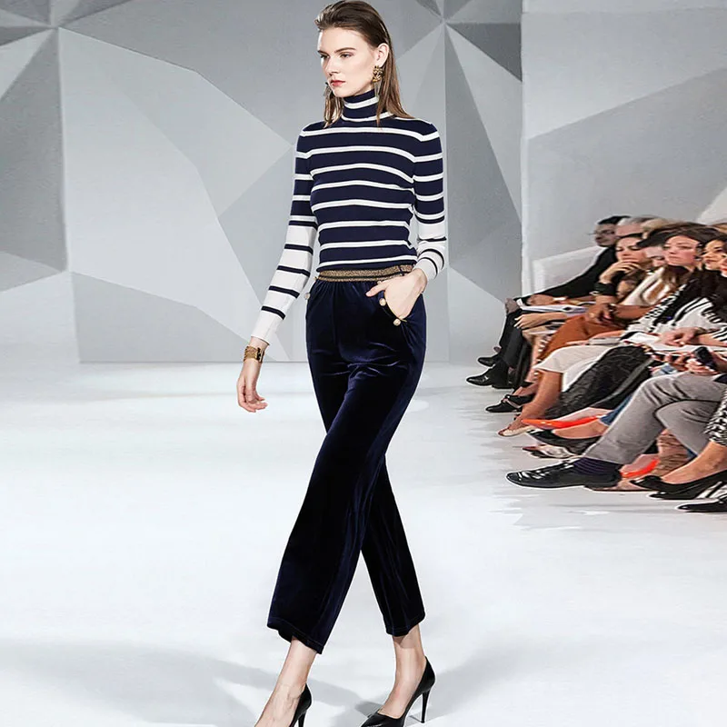 Elegant Designers Autumn Winter Runway Two Piece Outfit Women Striped Knitting Top and Pants Suit Office Velour Trousers Sets
Elegant Designers Autumn Winter Runway Two Piece Outfit Women Striped Knitting Top and Pants Suit Office Velour Trousers Sets
