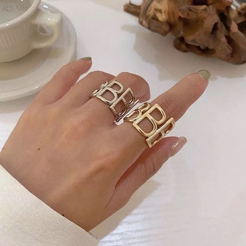 European and American Simple Personality Letter B Hollow Ring Metal Letter Cool Couple Hip Hop Opening Adjustable Ring
European and American Simple Personality Letter B Hollow Ring Metal Letter Cool Couple Hip Hop Opening Adjustable Ring