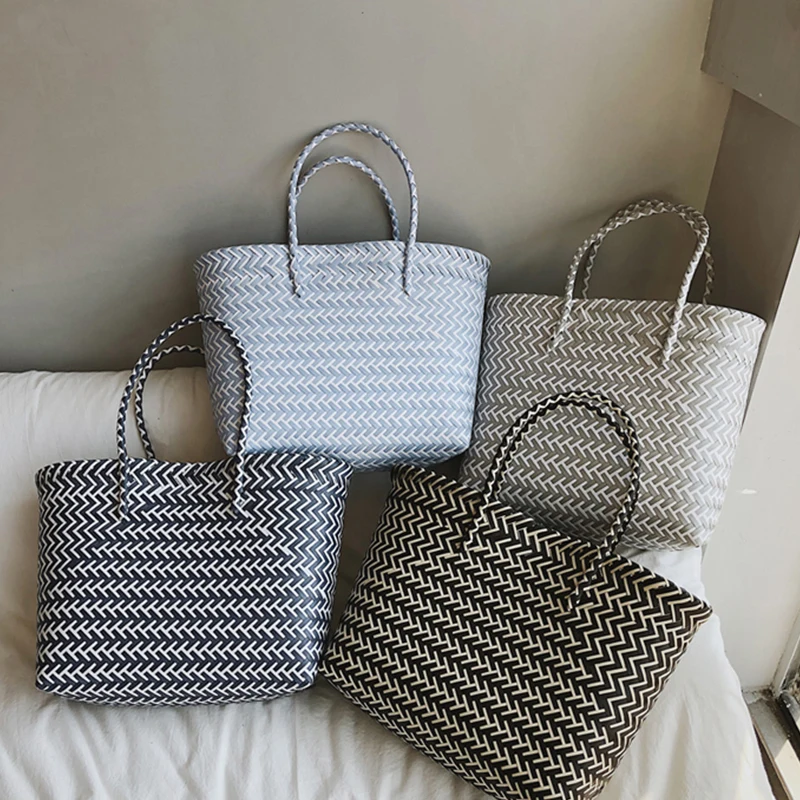 Handmade Straw Bag Women Large Capacity Straw Woven Handbags Wicker Woven Striped Beach Bag Summer Straw's Basket Totes 2020 New
Handmade Straw Bag Women Large Capacity Straw Woven Handbags Wicker Woven Striped Beach Bag Summer Straw's Basket Totes 2020 New