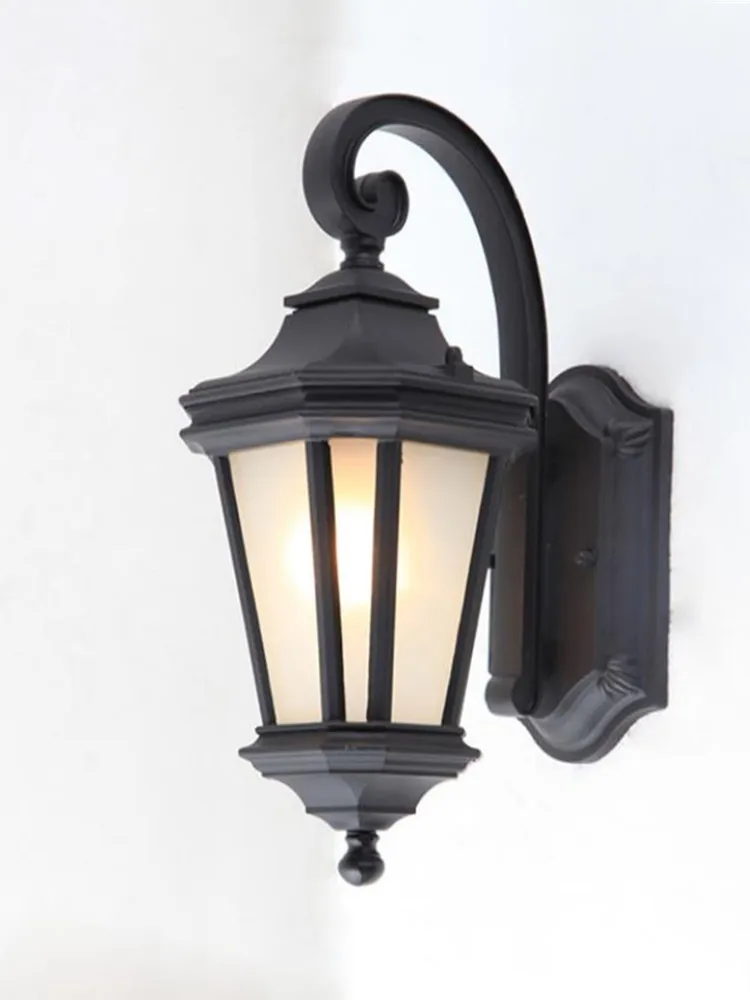 European outdoor wall lamp octagonal simple outdoor outdoor wall lamp exterior wall waterproof garden lamp balcony aisle lights
European outdoor wall lamp octagonal simple outdoor outdoor wall lamp exterior wall waterproof garden lamp balcony aisle lights