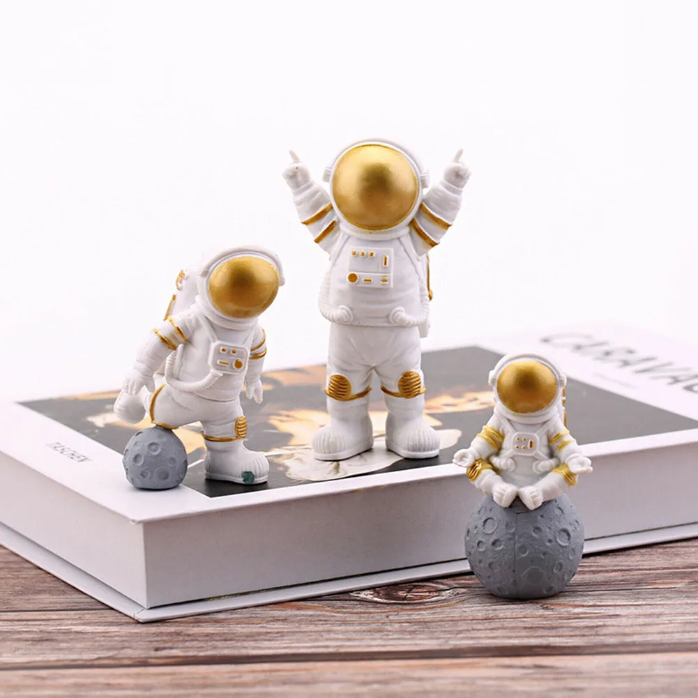 3Pcs Creative Astronaut Model Desk Decoration Spaceman Statue Figures Ornament Children Kids Birthday Gift
3Pcs Creative Astronaut Model Desk Decoration Spaceman Statue Figures Ornament Children Kids Birthday Gift