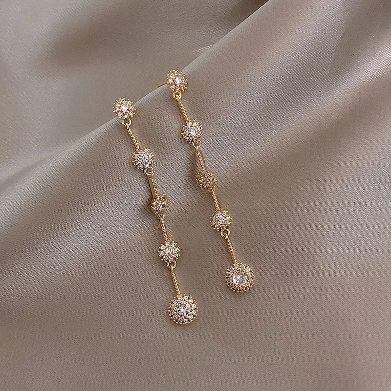2021 Nieuwe Trendy Moon Dangle Oorbellen Voor Vrouwen Temperament Parel Cherry Kat Strass Hanger Earring Girl Partij Sieraden
2021 Nieuwe Trendy Moon Dangle Oorbellen Voor Vrouwen Temperament Parel Cherry Kat Strass Hanger Earring Girl Partij Sieraden