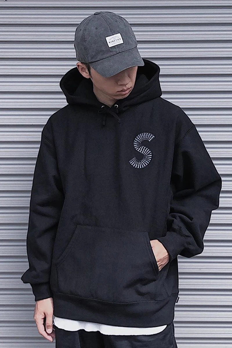 FW20 SUPREME Embroidery Small BOX Hooded Sweater Men and Women Loose Sports Casual Hoodies Trend 
FW20 SUPREME Embroidery Small BOX Hooded Sweater Men and Women Loose Sports Casual Hoodies Trend