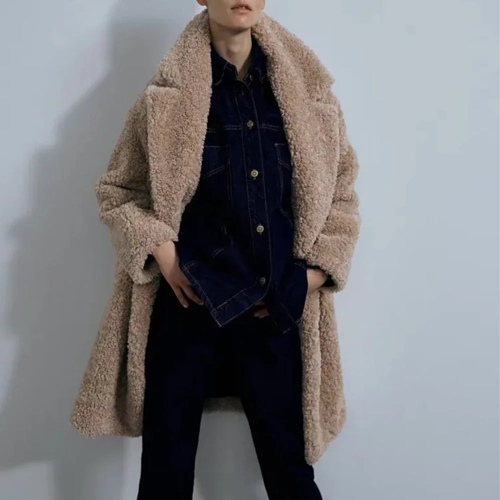 Za Women Jacket 2021 Autumn New Fashion Faux fur Coat Vintage Long Sleeve Double breasted Female Outerwear Chic Tops
Za Women Jacket 2021 Autumn New Fashion Faux fur Coat Vintage Long Sleeve Double breasted Female Outerwear Chic Tops