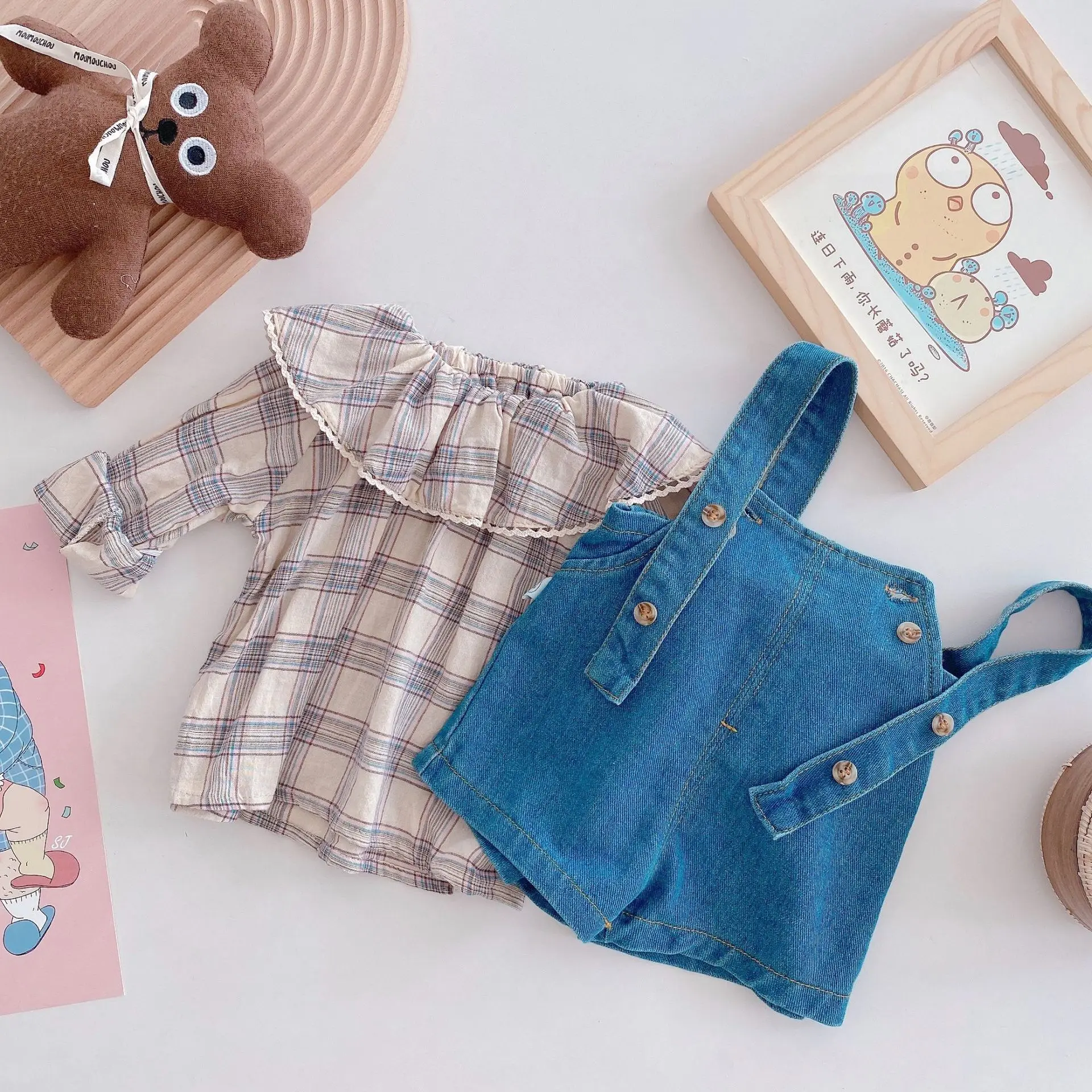 0-3 years old children's bottoming shirt spring long-sleeved Korean suspenders baby girl T-shirt top Western style suit
0-3 years old children's bottoming shirt spring long-sleeved Korean suspenders baby girl T-shirt top Western style suit